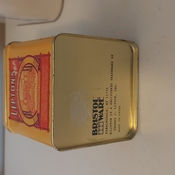 Set of two Vintage Metal tins - Picture 3 of 7